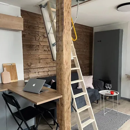 Jannseni Summer House With Ac And Free Private Parking