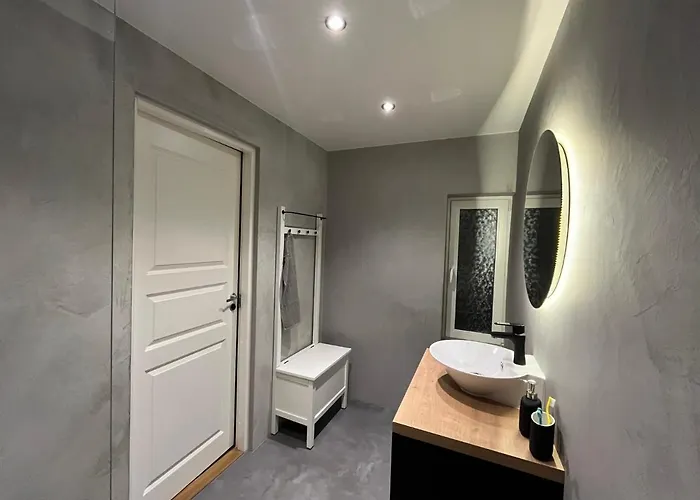 Jannseni Summer House With Ac And Free Private Parking Lejlighed Pärnu